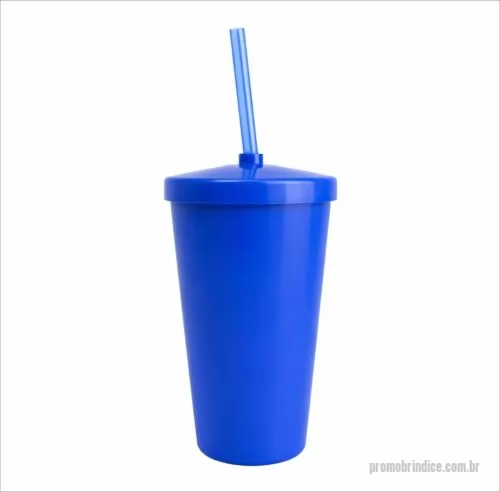 Copo personalizado - Copo com capacidade de 450 ml produzido em polipropileno, com peso aproximado de 36 gramas, altura de 12,4 cm, diâmetro da boca de 8,5 cm e base de 5,8 cm, acompanhado de tampa e canudo que proporcionam melhor vedação e praticidade no consumo de bebi
