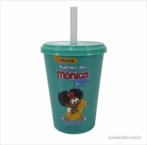 Copo personalizado - Copo com capacidade de 350 ml produzido em polipropileno, com peso aproximado de 26 gramas, altura de 10,6 cm, diâmetro da boca de 7,5 cm e base de 6,0 cm, acompanhado de tampa e canudo que proporcionam melhor vedação e praticidade no consumo de bebi