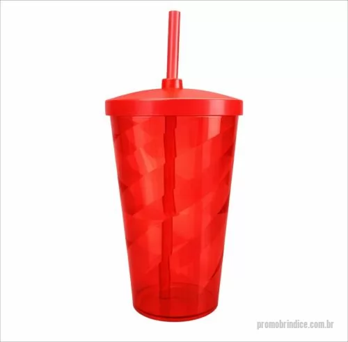 Copo personalizado - Copo com capacidade de 550 ml produzido em poliestireno, com peso de 66 gramas, altura de 14,6 cm, diâmetro da boca de 8,6 cm e base de 6,3 cm, desenvolvido com estrutura rígida e acabamento em relevo espiral que agrega estética e melhor aderência ao