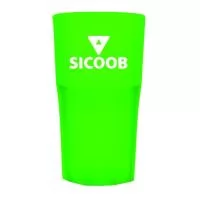 Capacidade para 360ml. Design moderno e acabamento impecável, o Copo Roma é feito em plástico atóxico e altamente resistente. Pode ser levado ao microondas e máquina de lavar louça. 