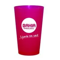 Capacidade para 320ml. Design moderno e acabamento impecável, o Copo Cancun é feito em plástico atóxico e altamente resistente. Pode ser levado ao microondas e máquina de lavar louça. 
