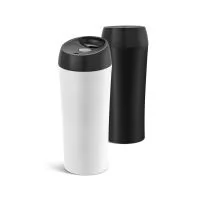 Copo de viagem em aço inox, térmico com parede dupla isolada a ar. A Tampa em PP possui sistema antiderrame e antideslizante na base. Capacidade até 470 mL. Preserva as bebidas quentes por 8h e frias por 24h. Fornecido em caixa presente. Certificação