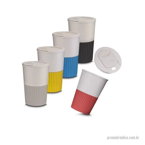 Copo Plástico personalizado - Copo plástico  produzido com fibra de trigo e plástico, com capacidade de 400ml e tampa rosqueável.