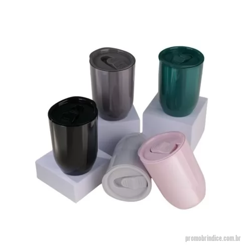 Copo Plástico personalizado - Copo plástico 350ml com tampa de pressão. Tampa com acesso e trava de segurança para o bocal.