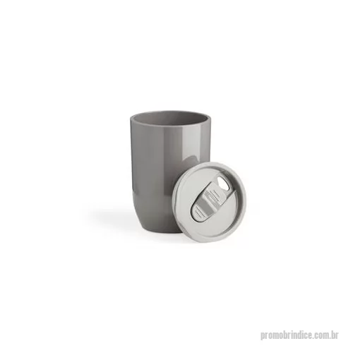 Copo Plástico personalizado - Copo plástico personalizado com tampa de pressão é um brinde personalizado diferenciado e muito bonito.