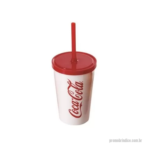 Copo Plástico personalizado - Copo plástico personalizado com tampa e canudo e em seu tamanho mais procurado de 550 ml é o brinde personalizado que vai fazer volume nos eventos.