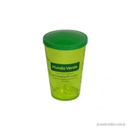 Copo Plástico personalizado - Copo plástico personalizado é o brinde personalizado que destacará sua marca onde for distribuído. Grande com 700 ml, tem ampla área de personalização.