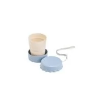 Copo retrátil em palha de trigo de 125 ml. Acompanha alça de nylon. Altura : 3,2 cm Largura : 7,3 cm Circunferência : 18,4 cm Comprimento : Aberto s/ tampa: 7,7cm Peso aproximado g : 33