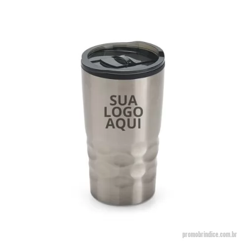 Copo térmico personalizado - Copo térmico Personalizado . Brinde para empresas: Copo de viagem térmico, feito de aço inox e PP, é um brinde sofisticado para a sua seleção de brindes corporativos. Com parede dupla isolada a ar, este copo mantém as bebidas quentes por 2 horas e frias por 4 horas, ideal para a rotina dos profissionais em movimento. Com capacidade de até 510 mL e fornecido em uma elegante caixa presente branca, suas dimensões são ø87 x 151 mm, tornando-o um brinde prático e estiloso para qualquer empresa.