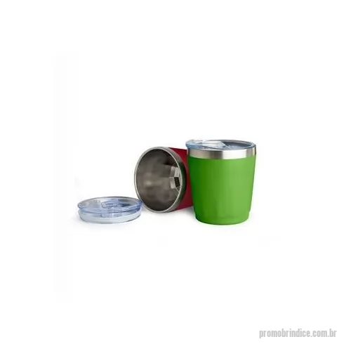 Copo térmico personalizado - Bebida gelada do início ao fim, sem complicação! Com capacidade de 200 ml, nosso copo térmico em inox foi projetado para proporcionar uma experiência refrescante e saborosa a cada gole. A parte interna preserva o frescor da bebida, enquanto a tampa c