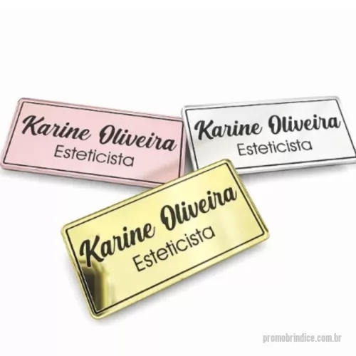 Crachá personalizado - Eleve o padrão da sua marca com o Crachá de Acrílico Espelhado Nakalu, uma peça sofisticada, moderna e de alto impacto visual.  Com acabamento espelhado elegante, gravação preta em DTF de alta definição e relevo e fecho magnético duplo, este crachá foi desenvolvido para quem valoriza imagem profissional, estilo e qualidade superior.  Ideal para empresas, eventos corporativos, recepções, equipes comerciais, clínicas, hotéis, feiras e marcas que desejam transmitir credibilidade, requinte e profissionalismo.  ???? Destaques do Produto ? Acrílico espelhado premium ???? Gravação preta em DTF (alta definição e durabilidade) ???? Fecho de ímã duplo – firme, seguro e sem danificar a roupa ???? Tamanho: 6 x 3 cm ???? Visual sofisticado e moderno ???? Personalização completa (logo, nome, cargo e identidade visual)  ? Prazo de Produção O prazo de produção começa a contar somente após a aprovação do layout digital, garantindo que seu pedido seja produzido exatamente conforme o esperado, com total 