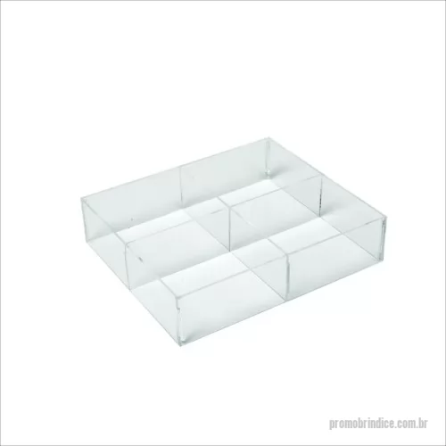 Divisória personalizada - Organize seus objetos de maneira mais prática e confortável. Com um design versátil e clean, a nossa caixa organizadora agrada todos os gostos e se adapta em qualquer ambiente.   Produzido em Acrílico 100% virgem que não amarela.