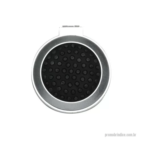 Escova de cabelo com espelho personalizada - Escova com espelho redonda, fabricada em plástico resistente, perfeita para o dia a dia. Conta com parte superior plana e parte inferior emborrachada com relevo para melhor aderência. Ao abrir, basta empurrar a parte emborrachada para ativar a escova. Um brinde prático e funcional da Youdu Brindes.