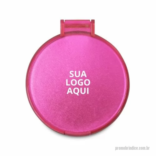 Espelho de bolso personalizado - Conheça o Espelho de Maquiagem Redondo Personalizado: a combinação perfeita de praticidade e elegância para brindes corporativos! Com um design compacto e formato redondo, é ideal para transportar na bolsa, garantindo que você esteja sempre preparada para retocar a maquiagem a qualquer momento. Confeccionado com material de alta qualidade, proporciona um reflexo nítido e duradouro. Personalize com o logotipo da sua empresa, mensagem ou design exclusivo, transformando-o em um brinde único e memorável. Ideal para eventos, reuniões e ações promocionais, surpreenda seus clientes e colaboradores com este espelho funcional e sofisticado!