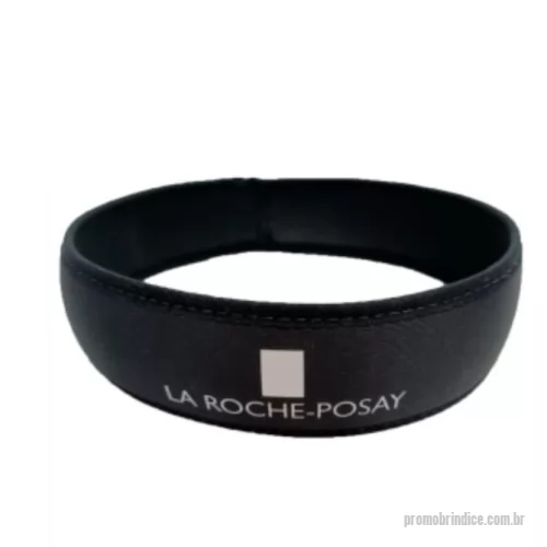Faixa para cabelo personalizada - Faixa de cabelo Personalizada | Testeira        A Faixa de Cabelo em Neoprene é a escolha perfeita para quem busca conforto, praticidade e personalização. Fabricada em Neoprene de 3mm de espessura, ela oferece ajuste seguro e confortável, mantendo os fios no lugar sem apertar ou incomodar. Seu material resistente e flexível garante durabilidade, permitindo o uso repetitivo sem perder a qualidade. Além disso, seu design versátil se adapta a diferentes tamanhos de cabeça, perfeita para uso profissional e pessoal.  O grande diferencial dessa Faixa está no seu tecido duplo de poliéster, que possui uma tecelagem fina com tramas especiais para absorção eficiente da tinta no processo de sublimação. Isso garante estampas nítidas, detalhadas e com cores vibrantes, tornando o produto perfeito para clínicas de estética, salões de beleza outros profissionais do ramo. Além de funcional, a Faixa pode ser personalizada com logotipos, frases ou artes exclusivas, agregando identidade visual e profissio