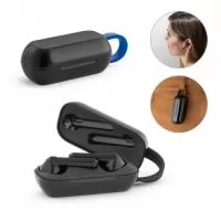 Fone de ouvido wireless stereo em ABS com transmissão sem fios BT v5.0 e autonomia aproximada de 3 horas. O estojo de carregamento, com uma bateria 250 mAh, é também em ABS e contém uma presilha em silicone que permite transportar e carregar os fones de forma fácil e cómoda. Produto com cabo de carregamento micro USB incluso.
