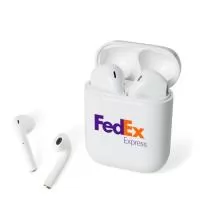Fone de ouvido bluetooth com comandos touch, case carregador de fechamento magnético. Fones e case brancos