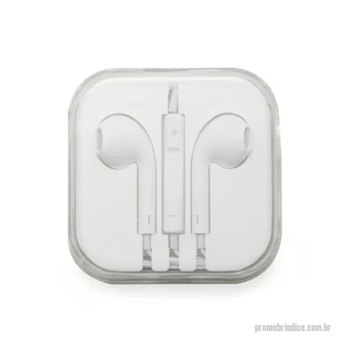 Fone de ouvido personalizado - Fone de ouvido estéreo com microfone e controle de volume. Fone de ouvido plástico na cor branca, entrada P2, possui indicativo L(left) e R(right) na área interna do fone, detalhes internos vazados no fone(possibilita a visão da tela de proteção), microfone acoplado no suporte com desenho indicativo e no verso do suporte controle de volume com desenho indicativo – e +. Acompanha embalagem plástica branca com tampa acrílica transparente. OBS.: Botões de volumes funcionam apenas em aparelhos da linha APPLE. 