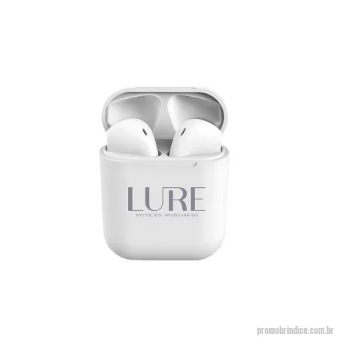 Fone de ouvido personalizado - Características Altura: 5,6 cm Largura: 4,4 cm Comprimento/Circunferência: 6.00 cm Peso aproximado do produto: 0.04 g NCM: 85183000 Benefícios do produto  Áudio imersivo: curta suas músicas favoritas com qualidade de som excepcional; Conexão sem fio: liberdade de movimento sem emaranhados de fios; Carregamento rápido: recarregue seu fone em minutos, onde quer que esteja; Design ergonômico: conforto prolongado para horas de uso sem incômodos; Compatibilidade universal: conecte-se facilmente com qualquer dispositivo Bluetooth.