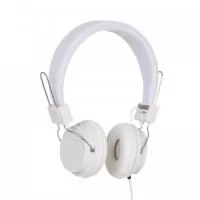 Fone de ouvido estéreo com microfone, material em plástico resistente com haste revestida de espuma e alças ajustáveis com fone giratório. Microfone acoplado em suporte no cabo, botão para play/pause e no modo ligação serve para atender chamadas. Entrada P2,