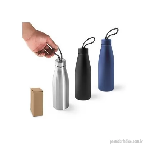 Garrafa de metal personalizada - Squeeze em aço inox 90% reciclado , de parede simples. Tampa em aço inox com pega num padrão suave, para fácil transporte. Capacidade até 710 ml. Fornecida em caixa presente kraft. Certificação EU Food Grade. ø70 x 232 mm