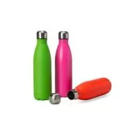 Garrafa 750ml em inox com tampa rosqueável e pintura fosca cítrica. Obs.: Não é um modelo térmico. Altura : 27,5 cm Largura : 7,3 cm Circunferência : 23 cm Peso aproximado g : 185