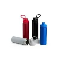 Uma garrafa leve e prática que também combina com todos os ambientes. Com capacidade de até 750 ml, esta garrafa inox conta com uma pintura eletrostática, que garante uma cor duradoura e acabamento de maior qualidade e resistência. Sua tampa de plást