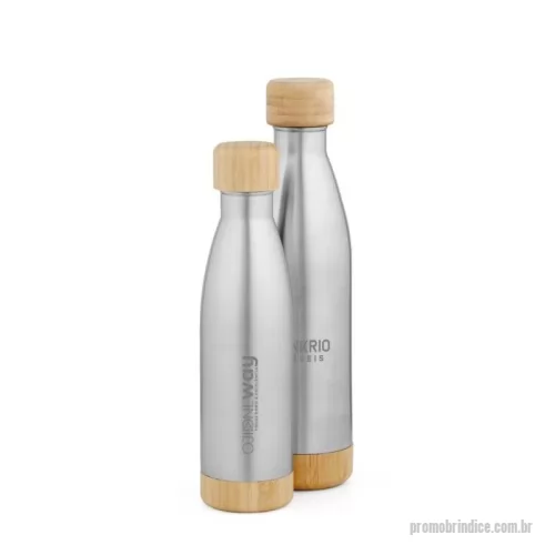 Garrafa personalizada - Garrafa em aço inox (90% reciclado) de parede dupla térmica, isolada a vácuo. Com tampa e base em bambu. Capacidade até 550 mL. Fornecido em caixa presente kraft.