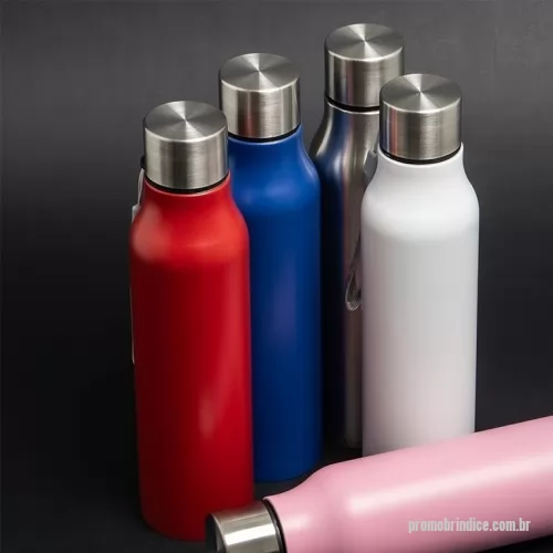 Garrafa personalizada - A garrafa inox de 1 litro é a opção perfeita para quem precisa de praticidade e resistência no dia a dia. Feita em inox, é super durável e resistente. Sua tampa de alumínio, possui silicone de vedação interno, que diminui o risco de vazamentos, mantendo tudo seguro e sem bagunça. E, para facilitar o transporte, ela vem com uma alça de nylon, super confortável e resistente.