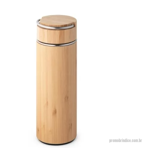 Garrafa personalizada - Garrafa Personalizada 94239 com sua logomarca. 20 anos ajudando a cotar Brindes Promocionais com várias empresas num único clique. Garrafa em aço inox e bambu de parede dupla térmica, isolada a vácuo. Possui tampa com alça para fácil transporte e infusor em aço inox para chá. Capacidade até 440 mLGarrafa em aço inox e bambu de parede dupla térmica, isolada a vácuo. Possui tampa com alça para fácil transporte e infusor em aço inox para chá. Capacidade até 440 mLGarrafa Personalizada, 179180, Bets Brindes. Clique e Cote no Portal PromoBríndice!