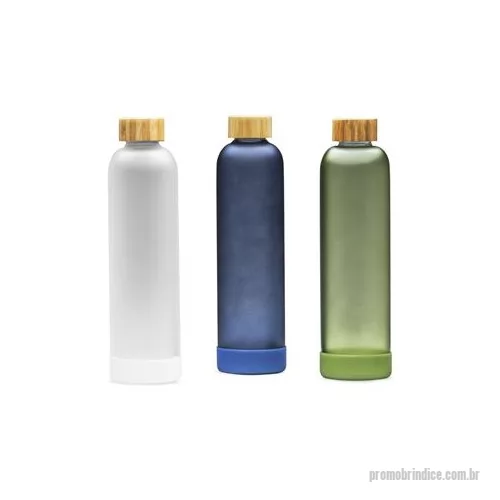 Garrafa personalizada - Garrafa de vidro borossilicato com capacidade de 1 litro. Contém tampa de bambu e base de silicone anti-impacto removível . Altura : 29,5 cm Largura : 8,1 cm Circunferência : 24,3 cm Tamanho total aproximado CxL : Diâmetro bocal 8,1 cm Peso aproximad