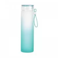 Garrafa de vidro jateado bicolor, capacidade de 450ml. Contém alça de silicone.