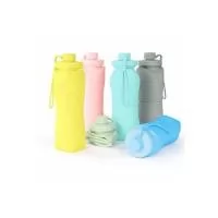 Garrafa dobrável com capacidade máxima de 500 ml. Possui estrutura flexível em silicone, livre de BPA e é compatível com lava louças. Conta com tampa rosqueável em polipropileno PP com protetor de encaixe para o bico e alça lateral para transporte, q