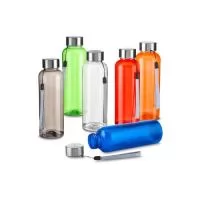 Garrafa *RPET com capacidade de até 500ml com alça em cordão e tampa de metal.
