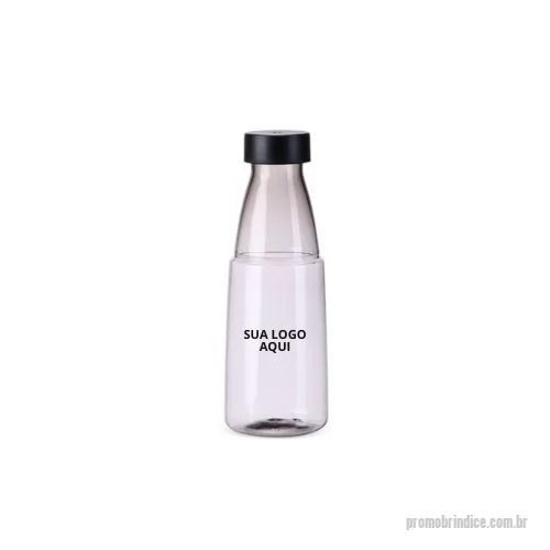 Garrafa Plástica personalizada - Descubra a praticidade da nossa Garrafa Plástica 2 em 1, com capacidade de 550ml. Este produto inovador combina garrafa e copo em um único item, ideal para consumir água, chá gelado e outras bebidas. Feita em plástico resistente, possui tampa rosqueável que evita vazamentos e design compacto para fácil transporte. Perfeita para eventos, campanhas promocionais e brindes corporativos, ela pode ser personalizada com a logo da sua empresa, proporcionando uma solução prática e funcional para o dia a dia. Medidas: Altura 21,4 cm, Largura 7,2 cm