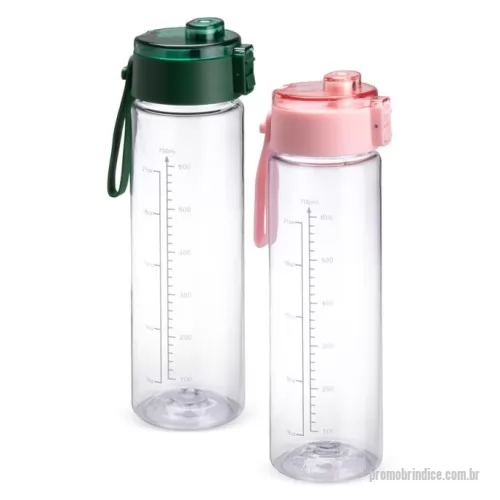 Garrafa Plástica personalizada - Garrafa feita em plástico livre de BPA com capacidade máxima de 750ml e marcação de volume impressa de até 700ml. Possui tampa rosqueável em polipropileno (PP) com protetor para o bocal, botão de acionamento e alça de mão em silicone.