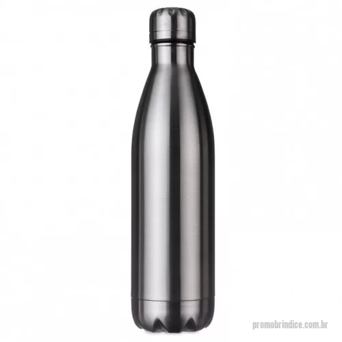 Garrafa térmica personalizada - Descrição: Garrafa térmica 780ml em inox de alta qualidade. Possui tampa rosqueável com detalhe superior em relevo, pode ser utilizada com líquidos quentes ou frios. Observação: não colocar no fogão ou micro-ondas.  Altura :  30,3 cm  Largura :  7,9 cm  Circunferência :  25,7 cm  Medidas aproximadas para gravação (CxL):  15,5 cm x 7 cm  Peso aproximado (g):  410( Inox e Preta)