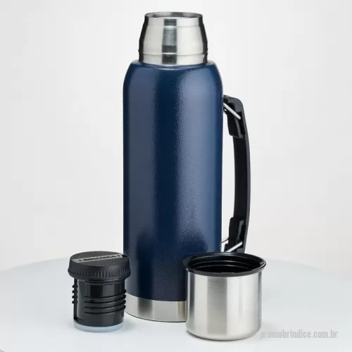 Garrafa térmica personalizada - Garrafa térmica de inox livre de BPA com capacidade de 1 litro. Contém alça para transporte e pintura texturizada
