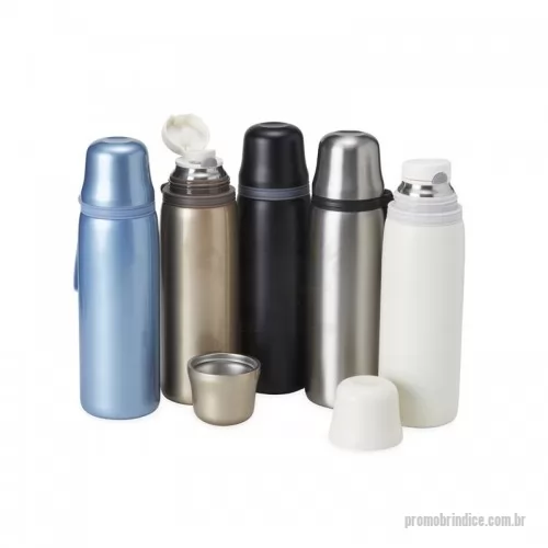 Garrafa térmica personalizada - Garrafa térmica feita em inox com parede dupla, capacidade de 850ml. Com alça emborrachada para transporte, a garrafa contém filtro infusor, tampa com botão de acionamento e tampa externa utilizável como copo.