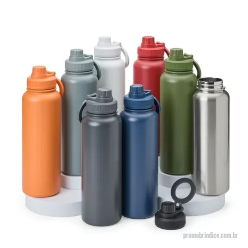 Garrafa térmica personalizada - Garrafa térmica inox de capacidade de até 1,2 Litro. A pintura eletrostática garante uma cor duradoura e acabamento de maior qualidade. Sua parede dupla e isolamento a vácuo mantém o líquido conservado por mais tempo, além de evitar vazamentos. A garrafa conta com uma tampa rosqueável e uma alça circular magnética, compatível com smartphones iPhone da Apple.
