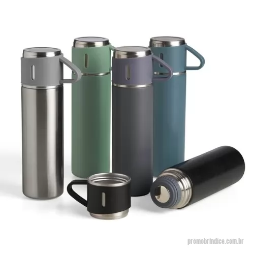 Garrafa térmica personalizada - Garrafa térmica 450ml em inox com tampa que pode ser utilizada como caneca, tampa interna em plástico resistente (basta um clique para abrir ou fechar), base com borracha antiderrapante.  Altura :  23,9 cm  Largura :  9,9 cm  Circunferência :  21 cm