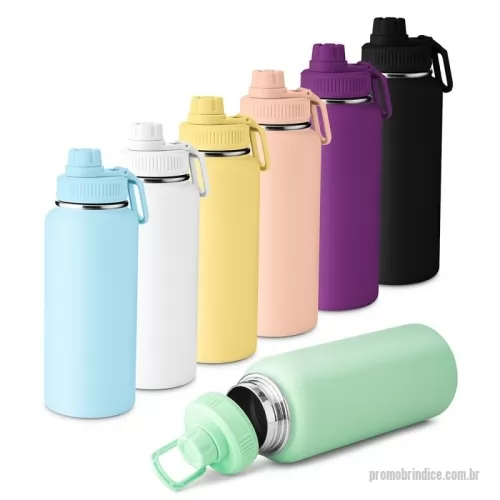 Garrafa térmica personalizada - Garrafa térmica em aço inox com parede dupla isolada a vácuo com capacidade de 960ml. Alça plástica em formato de mosquetão para transporte, bico rosqueável para fácil acesso e tampa rosqueável com anel de silicone,  com pintura a pó.