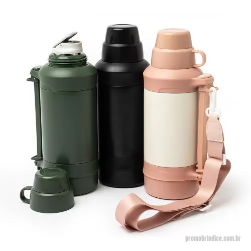 Garrafa térmica personalizada - A garrafa perfeita para quem adora café! Com capacidade de 1,25L, feita em aço inox SUS 304, com parede dupla, ela torna qualquer rotina mais prática e dinâmica. O cordão de nylon com detalhe em couro sintético é ajustável e removível, permitindo car