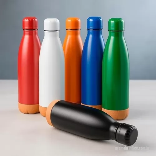 Garrafa térmica personalizada - Garrafa térmica feita em inox com fundo em cortiça, tampa de plástico rosqueável e capacidade máxima de até 500ml.