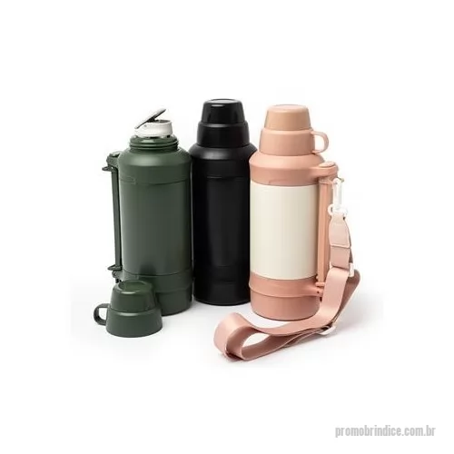 Garrafa térmica personalizada - A garrafa perfeita para quem adora café! Com capacidade de 1250 ml, ela torna qualquer rotina mais prática e dinâmica. O cordão de nylon ajustável e removível permite carregá-la como uma bolsa, garantindo mobilidade e estilo. Sua alça flexível oferec