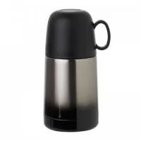 Garrafa térmica 230ml com acabamento degradê, contém tampa hermética rosqueável com botão de acionamento e tampa externa plástica com alça, podendo ser utilizada como xícara.