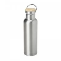 Garrafa térmica feita em inox com parede dupla, capacidade de 600ml. Tampa com acabamento em bambu e alça para transporte.