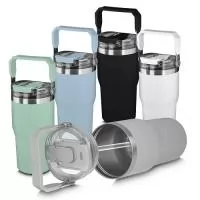 Garrafa térmica em aço inox com parede dupla com capacidade de até 650ml,tampa rosqueável com alça em plástico, permite-se hidratar por canudo ou bico, com anel de silicone para vedação.
