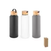 Garrafa em aço inox 90% reciclado de parede dupla térmica, isolada a vácuo. Possui parede com revestimento em pó oferecendo mais durabilidade e resistência. Tampa em bambu com pega em plástico que facilita o transporte. Grande capacidade até 1.2 L. Fornecido em caixa presente de papel kraft reciclado. Certificação EU Food Grade. A cor e o resultado da impressão nos materiais naturais pode variar entre produtos. ø90 x 287 mm