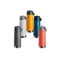 Garrafa térmica de parede dupla em inox, capacidade de 650ml. Tampa com alça de transporte, bico flip e canudo interno. Altura : 24,6 cm Largura : 8,1 cm Circunferência : 25,6 cm Peso aproximado g : 450